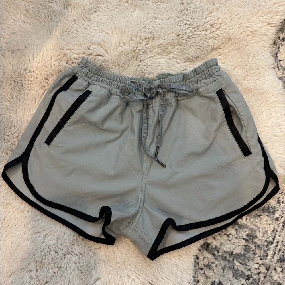 Lululemon varsity short